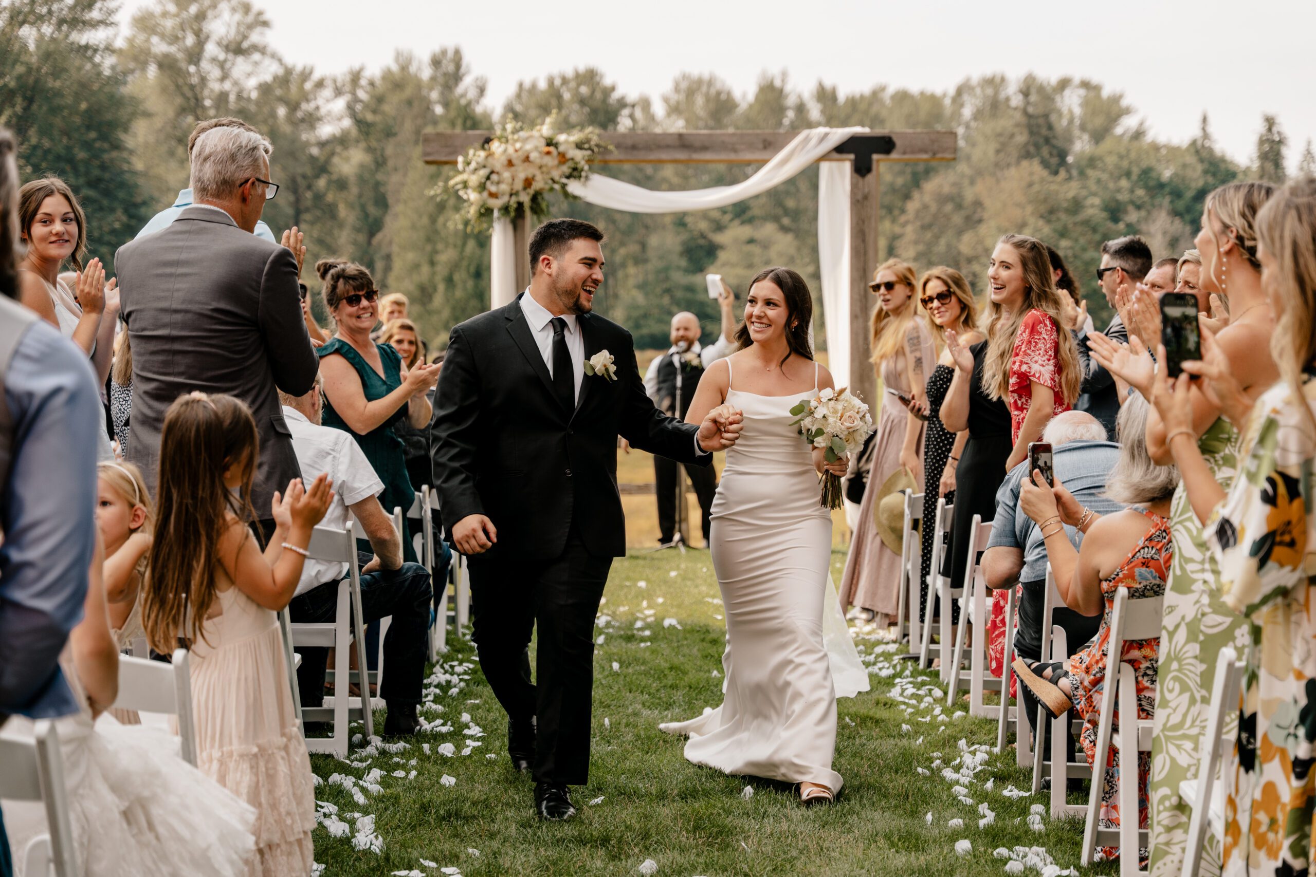 Wedding ceremony at Machias Meadows in Snohomish, Washington