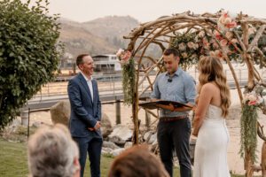 Lake Chelan wedding ceremony at Sunset Marina
